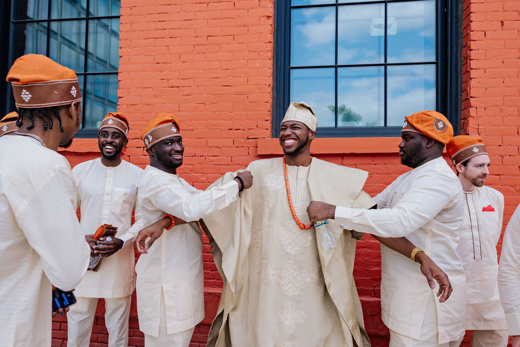 Groom enjoy glam with groomsmen