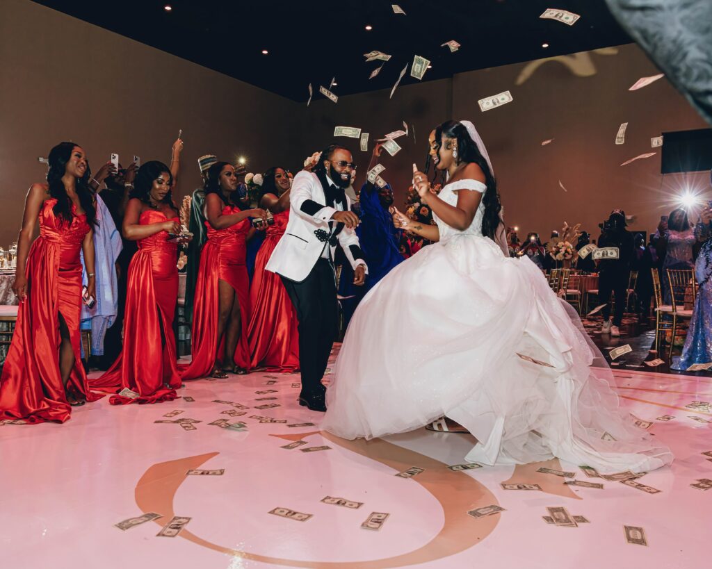 traditional money spraying nigerian wedding