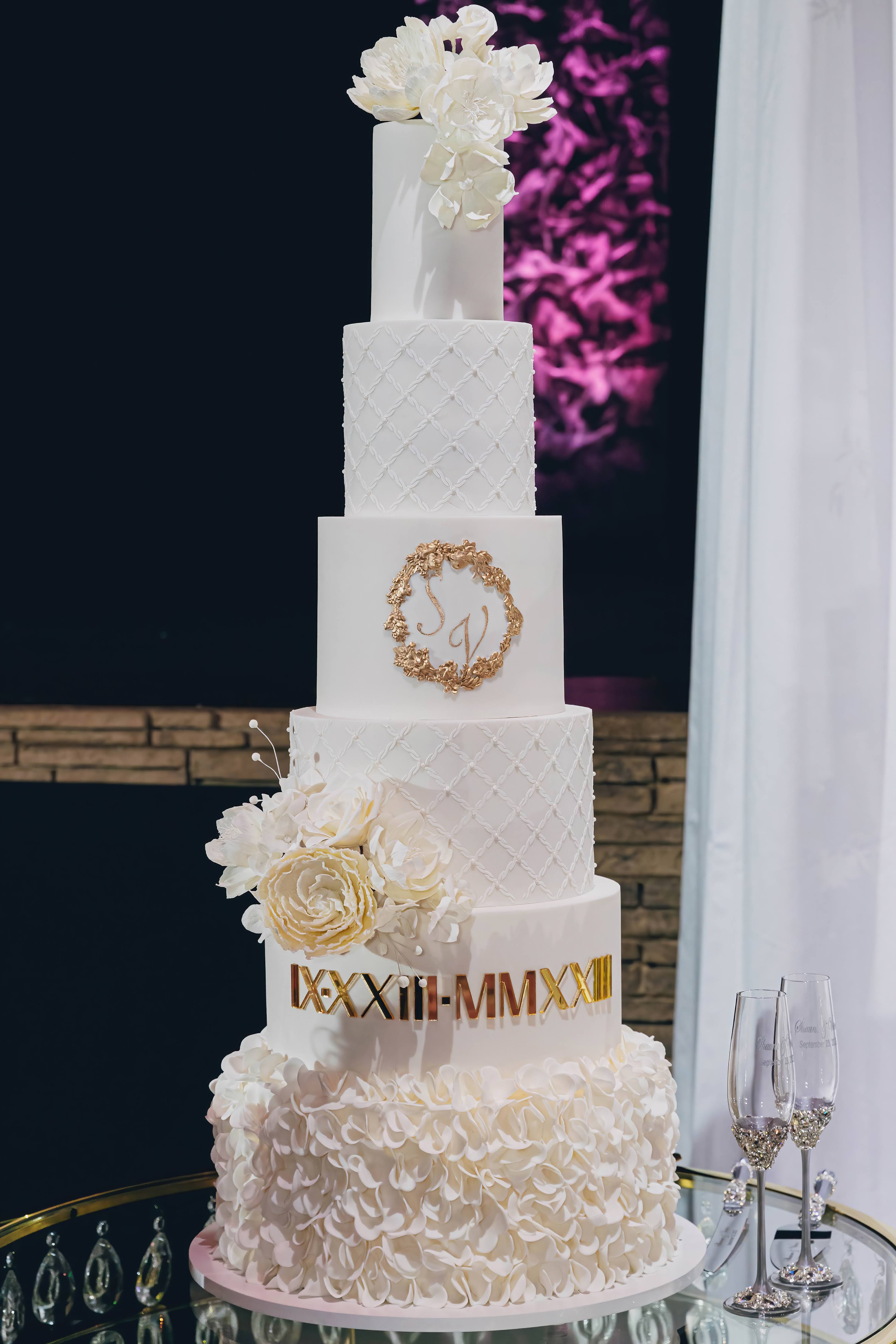 Modern Nigerian Wedding Cake Designs