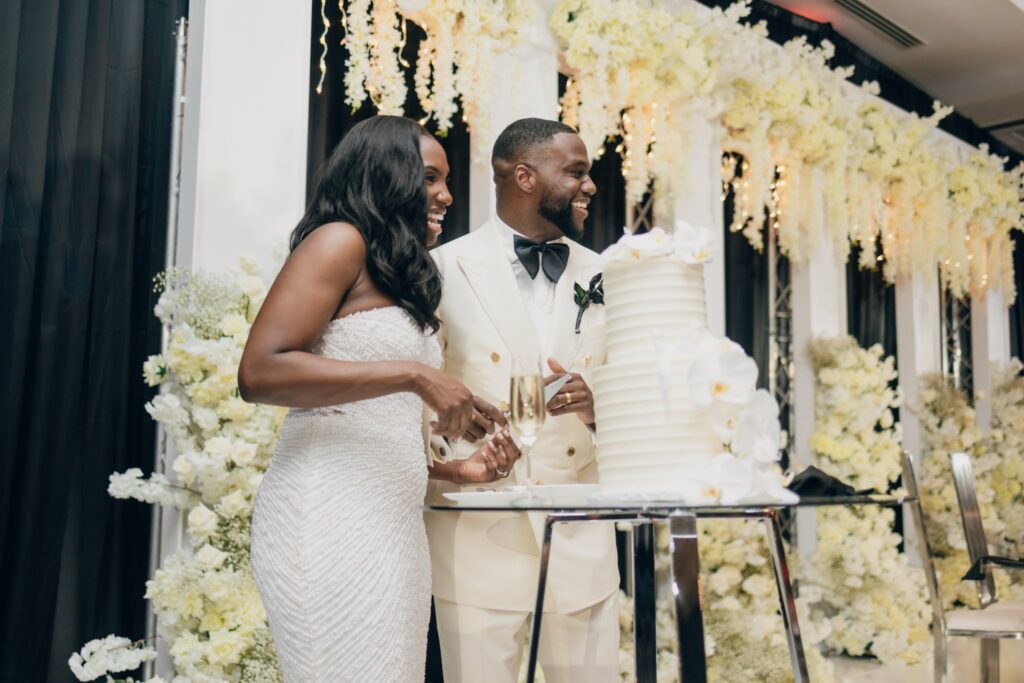 Nigerian Wedding Cake Cutting