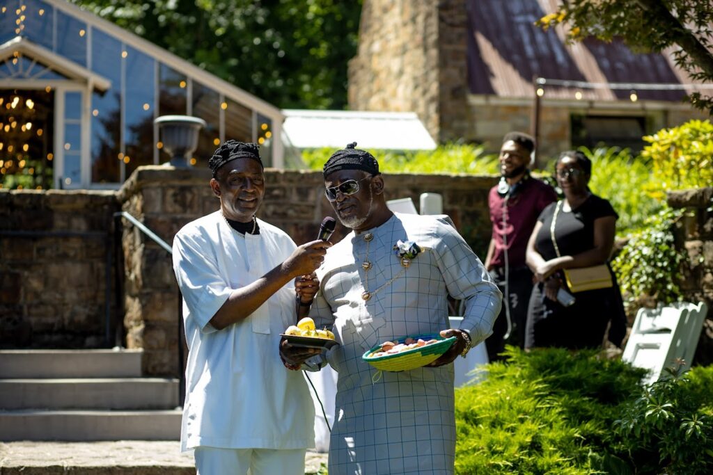 traditional igbo wedding ceremony with kola nut